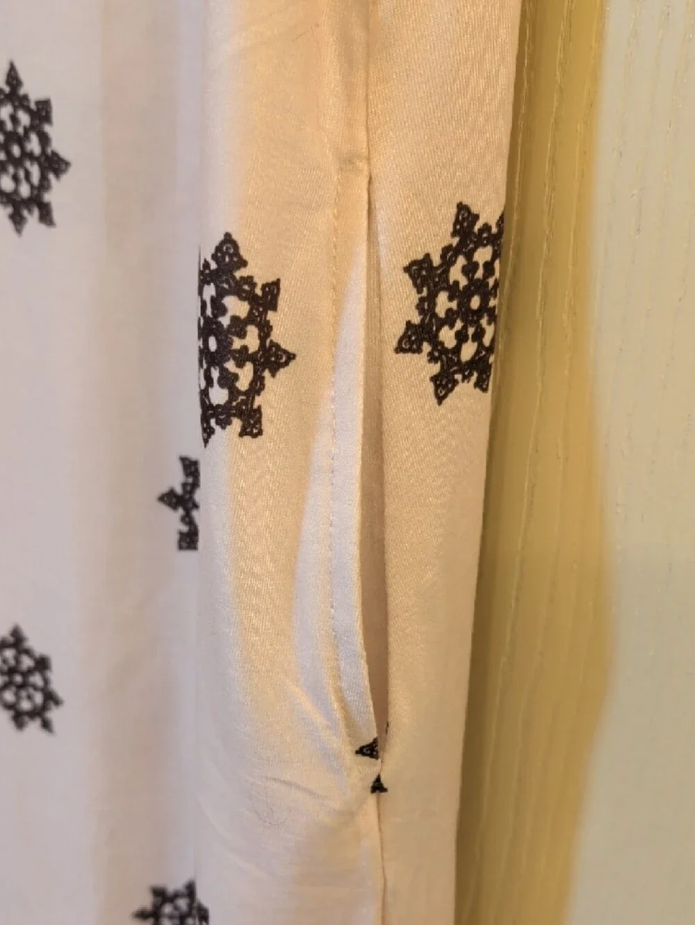 Wiholl Beige Printed Sleeveless Shift Dress M NWT Boho Pocket V-Neck